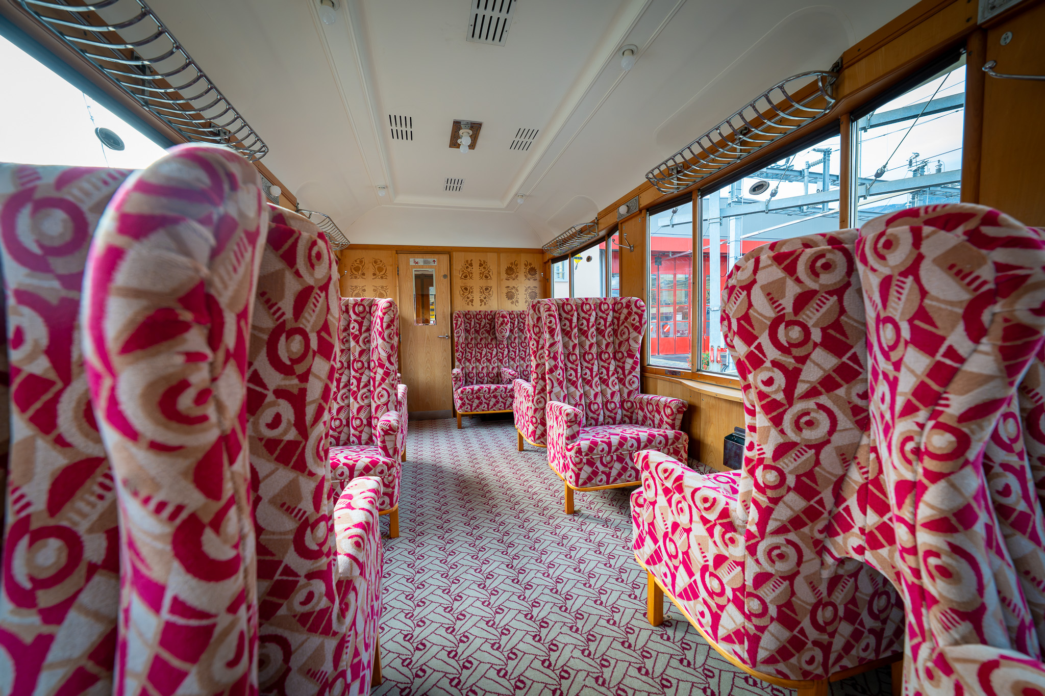 Der «Salon Rouge» des Salonwagens As 1141.