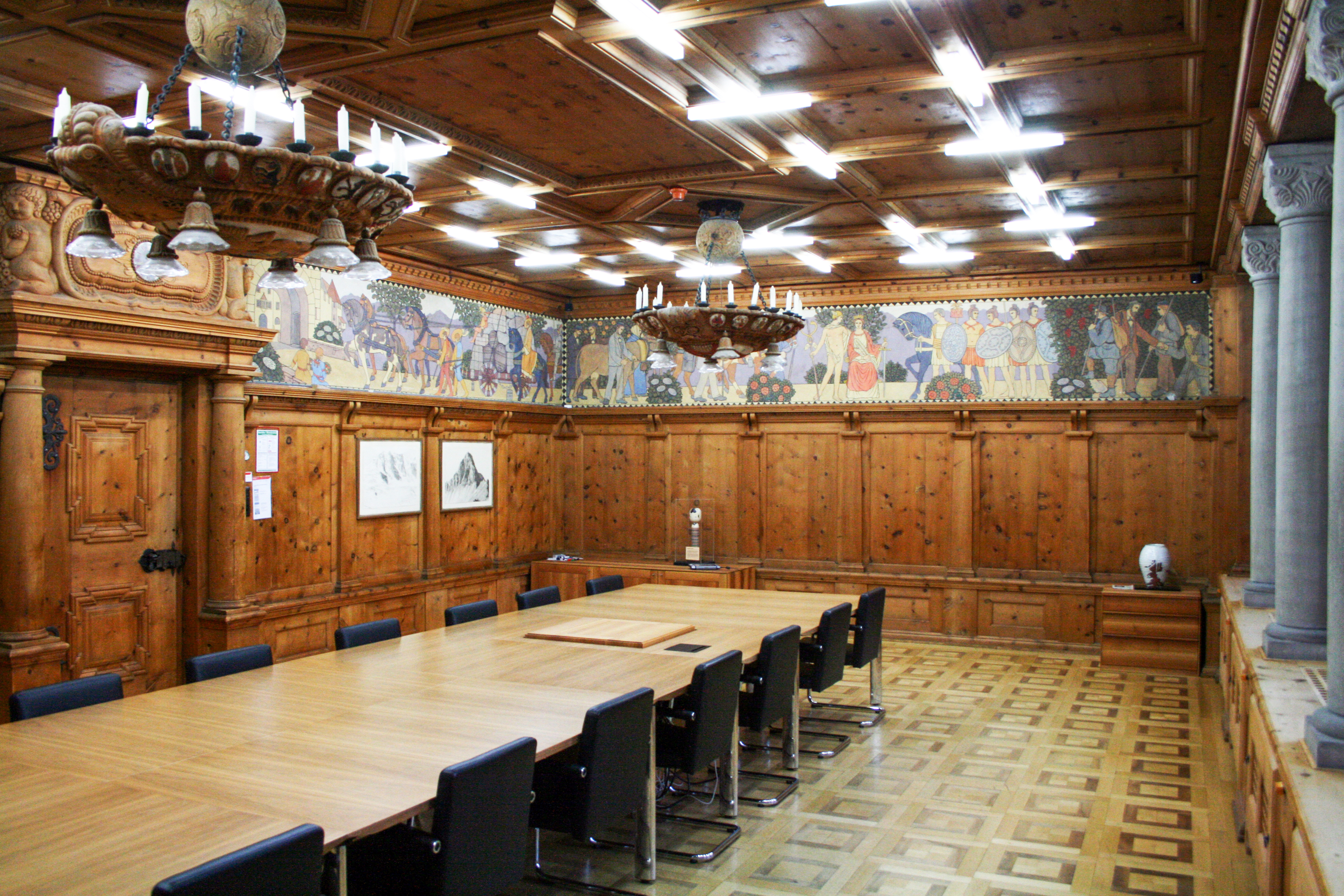 Der historische Verwaltungsratssaal der Rhätischen Bahn im Hauptgebäude in Chur.