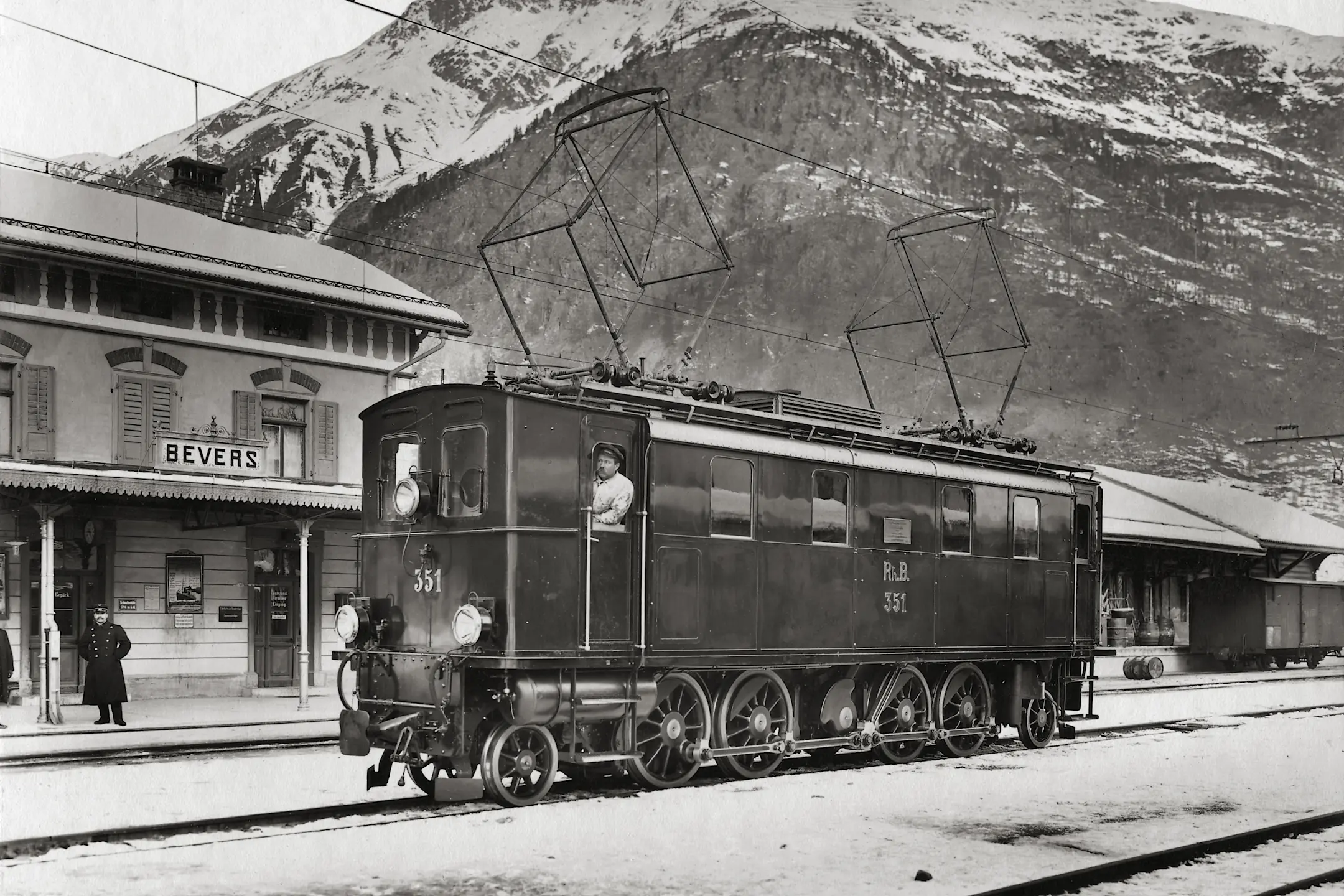 Ge 4/6 351 in Bever im Winter 1912