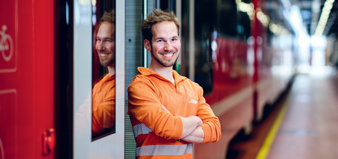 Portait von Robin Mühlmeyer, Mitarbeiter der RhB