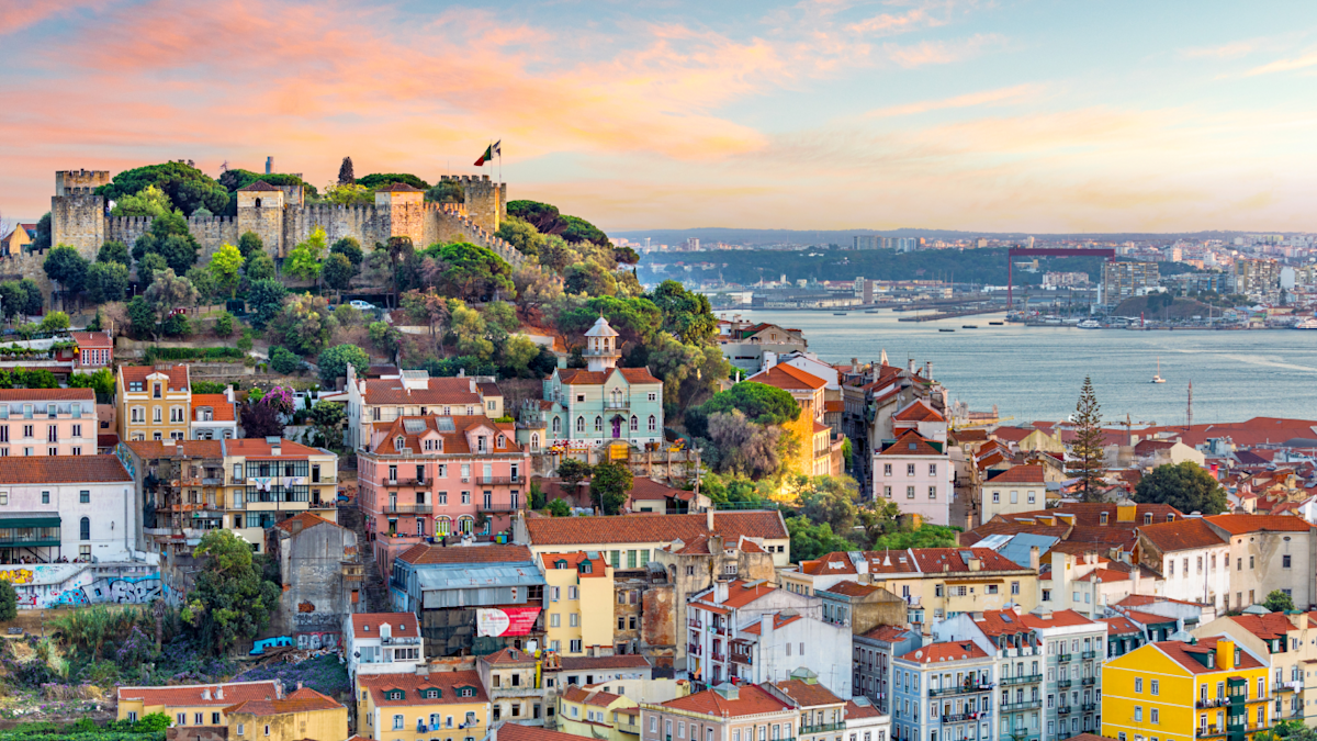 buy-property-portugal-card-cropped