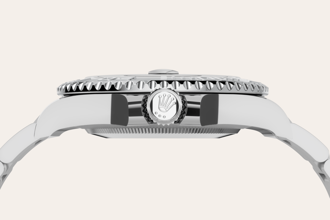 Feature image for Yacht-Master 40