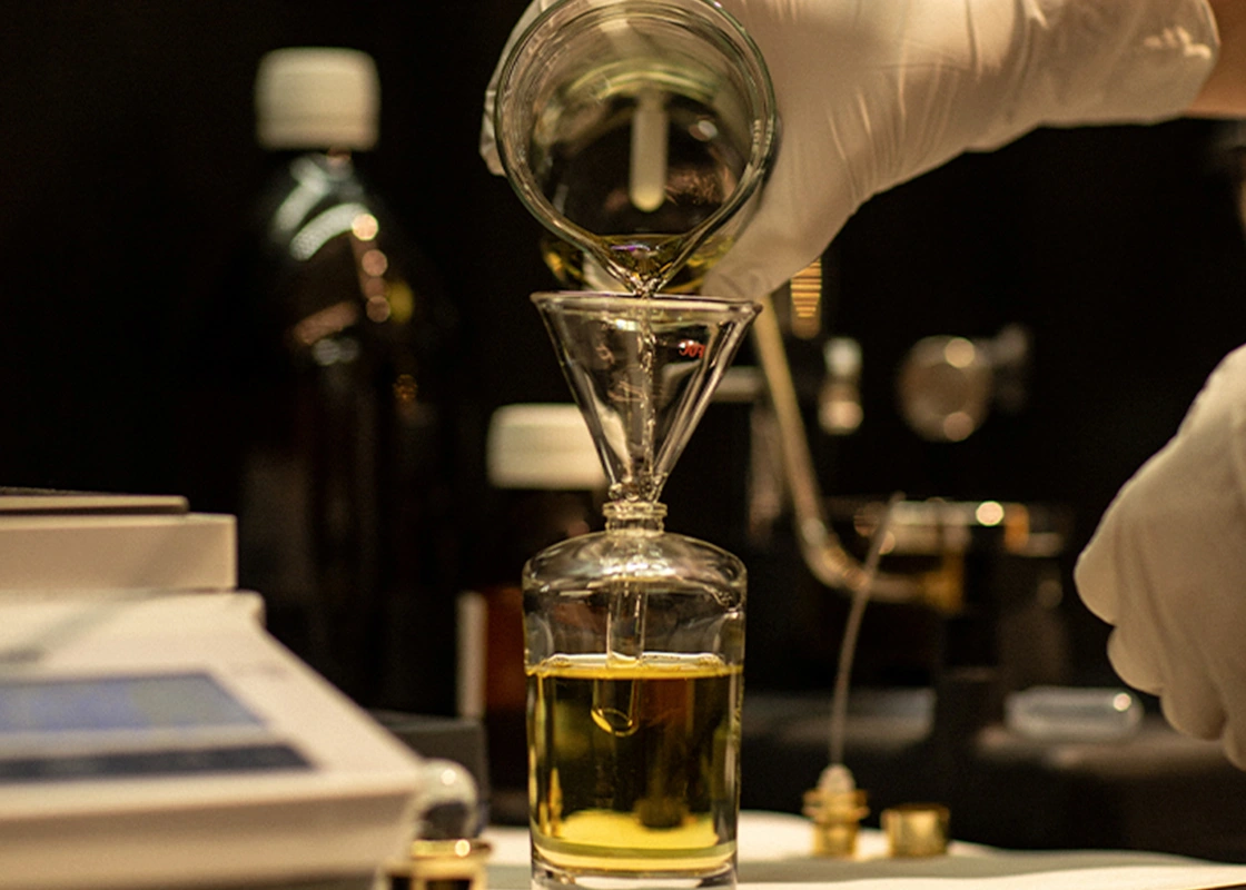 Perfume's being mixed