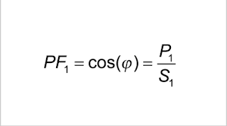 Formel zur Bestimmung des Leistungsfaktors PF₁ basierend auf cos(φ) und dem Verhältnis von P₁ zu S₁.