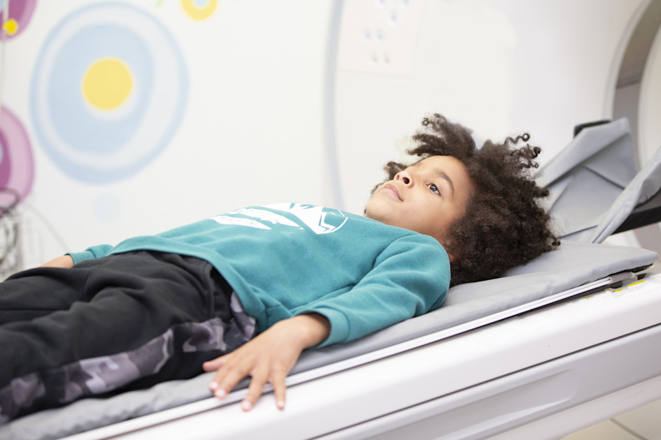 Lapsen ja nuoren syövän diagnosointi ja tutkiminen