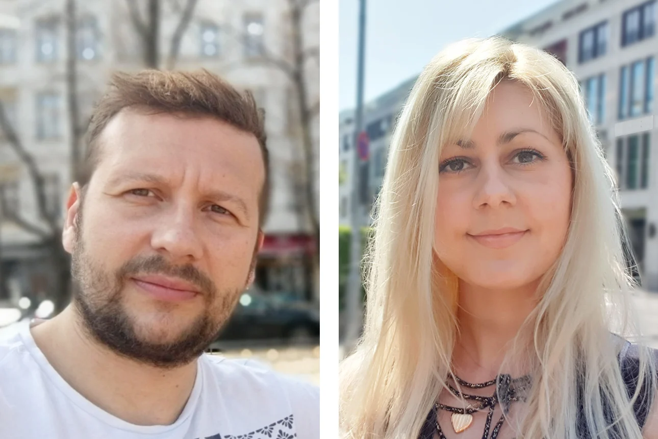 Adam und Viktoria aus der Revision vor einem Gebäude in Berlin