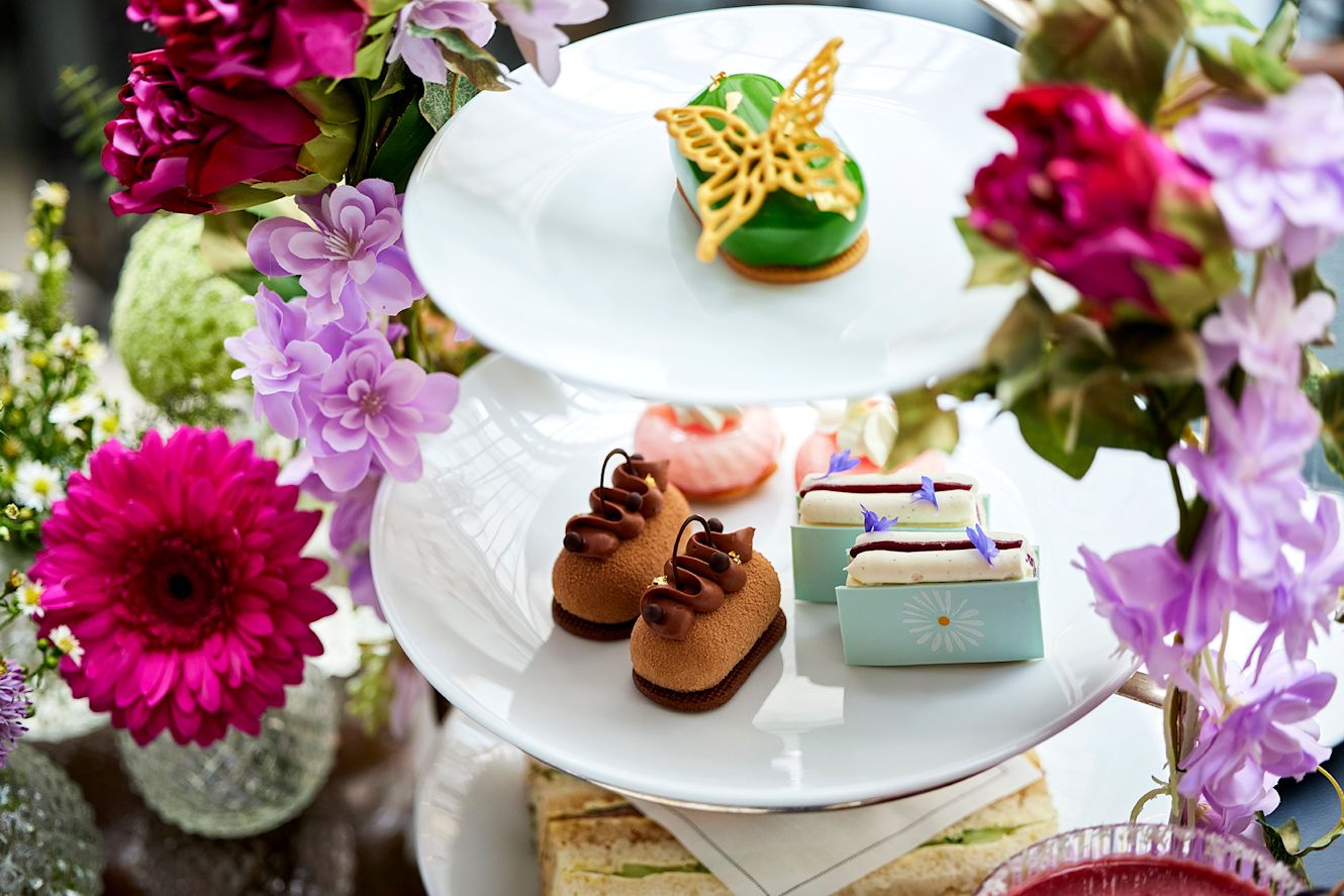 bridgerton-afternoon-tea-at-the-lanesborough