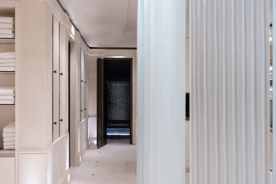 Gentlemen's Sauna & Steam Room