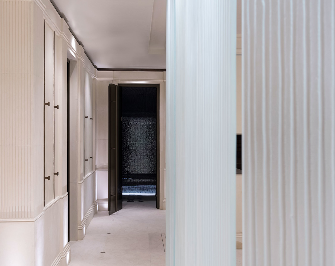 Gentlemen's Sauna & Steam Room