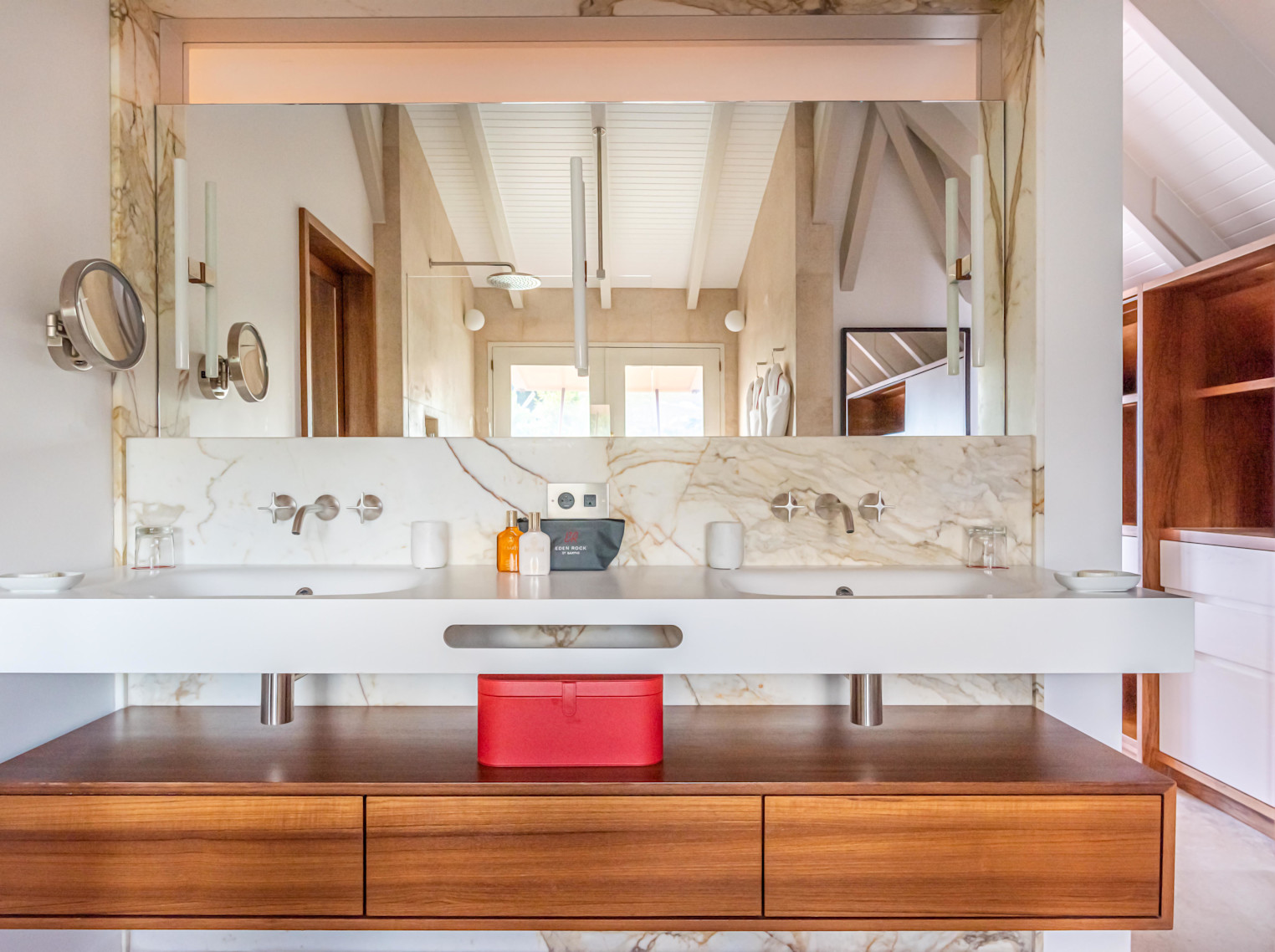 ERO - Beach House Frangipani