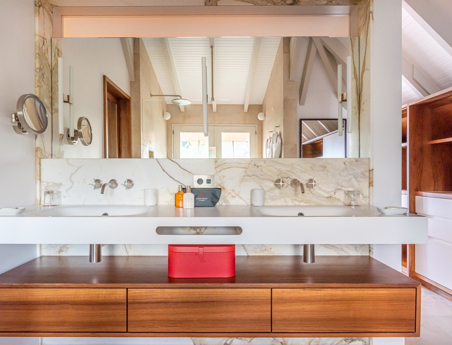 ERO - Beach House Frangipani