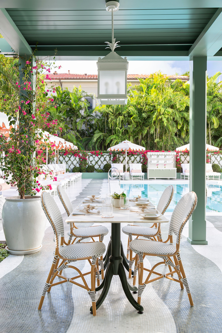 VIN - Pool House