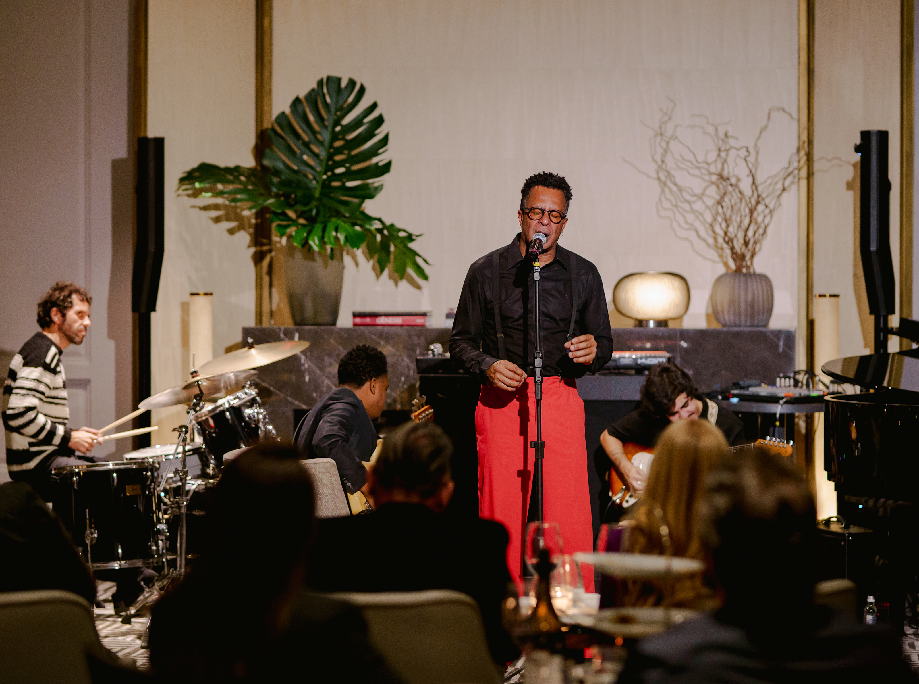 SAO - Tony Gordon - Pateo do Palácio