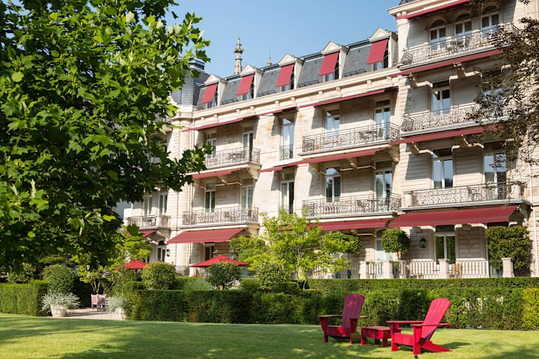 Brenners-Park-Hotel-Spa-Villa-Stephanie-outdoor