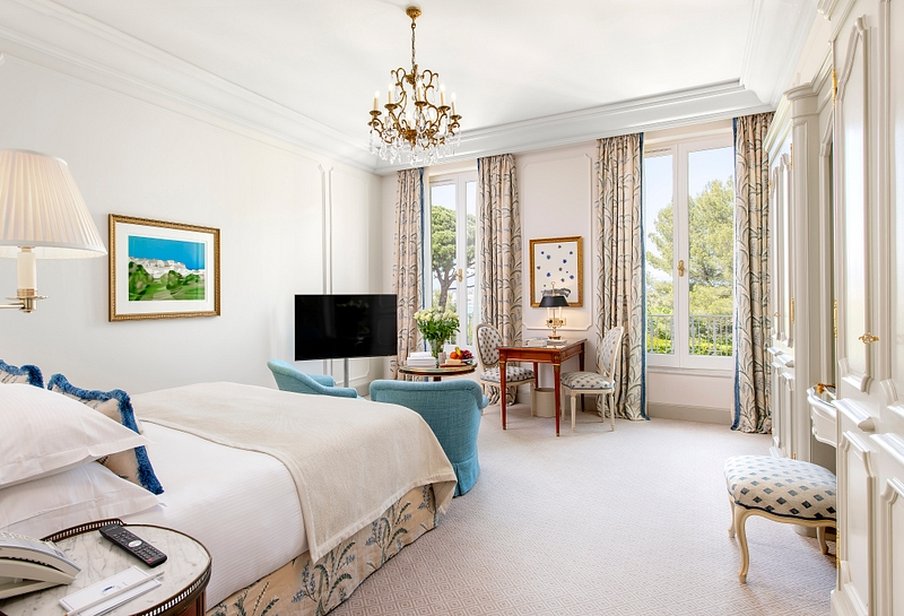 HDC - Classic Room Two Fountains Living-room & Room