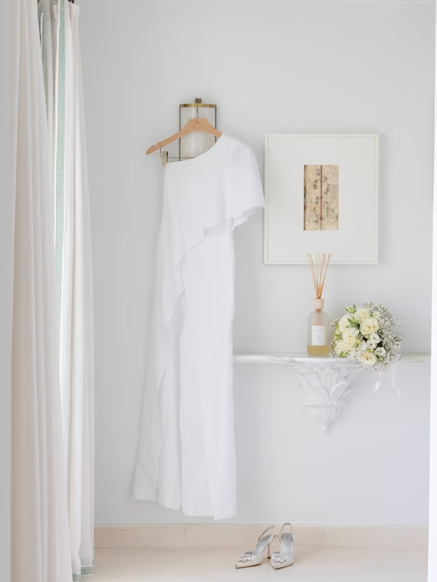 VIN - wedding dress - event page