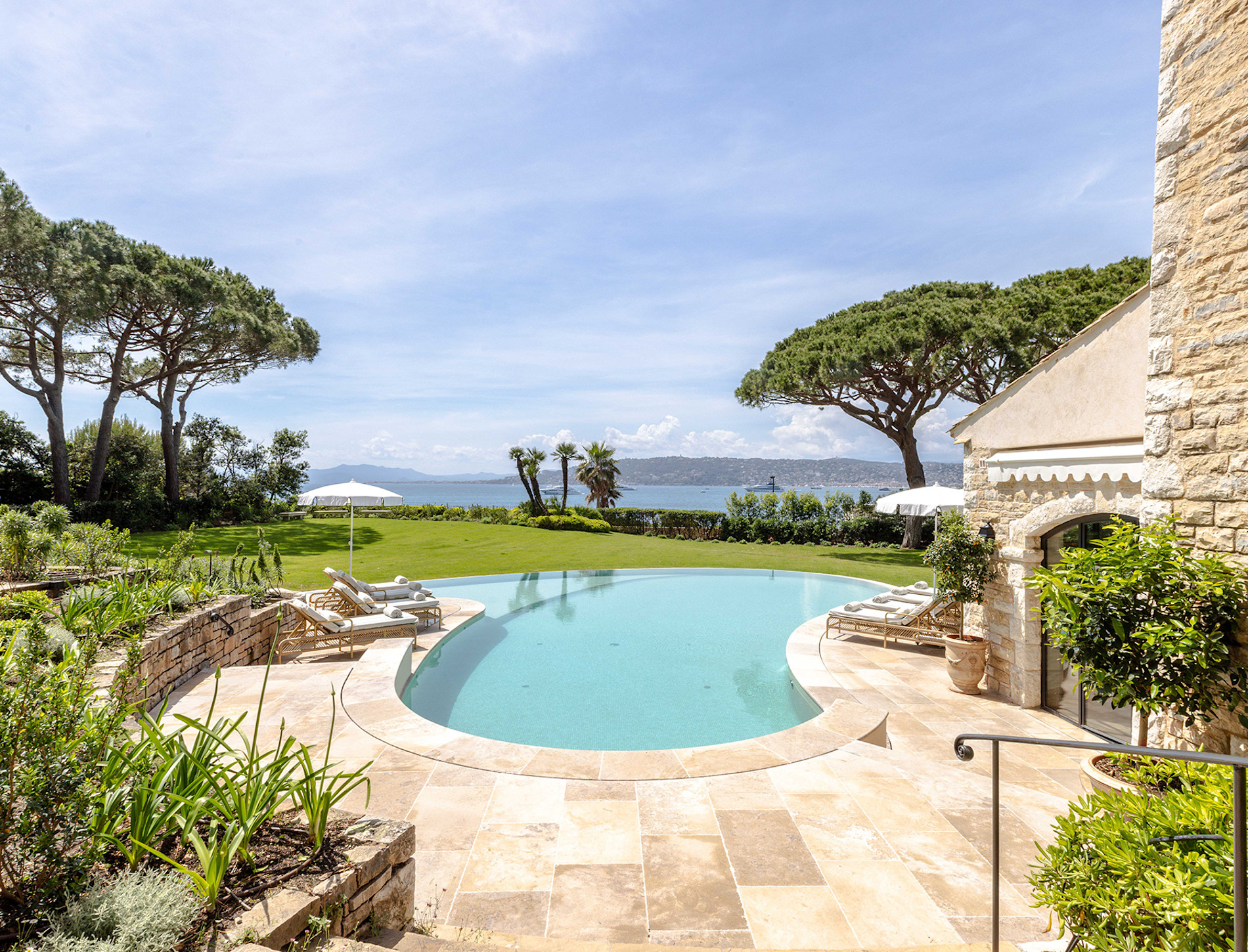 HDC - Villa La Guettière pool