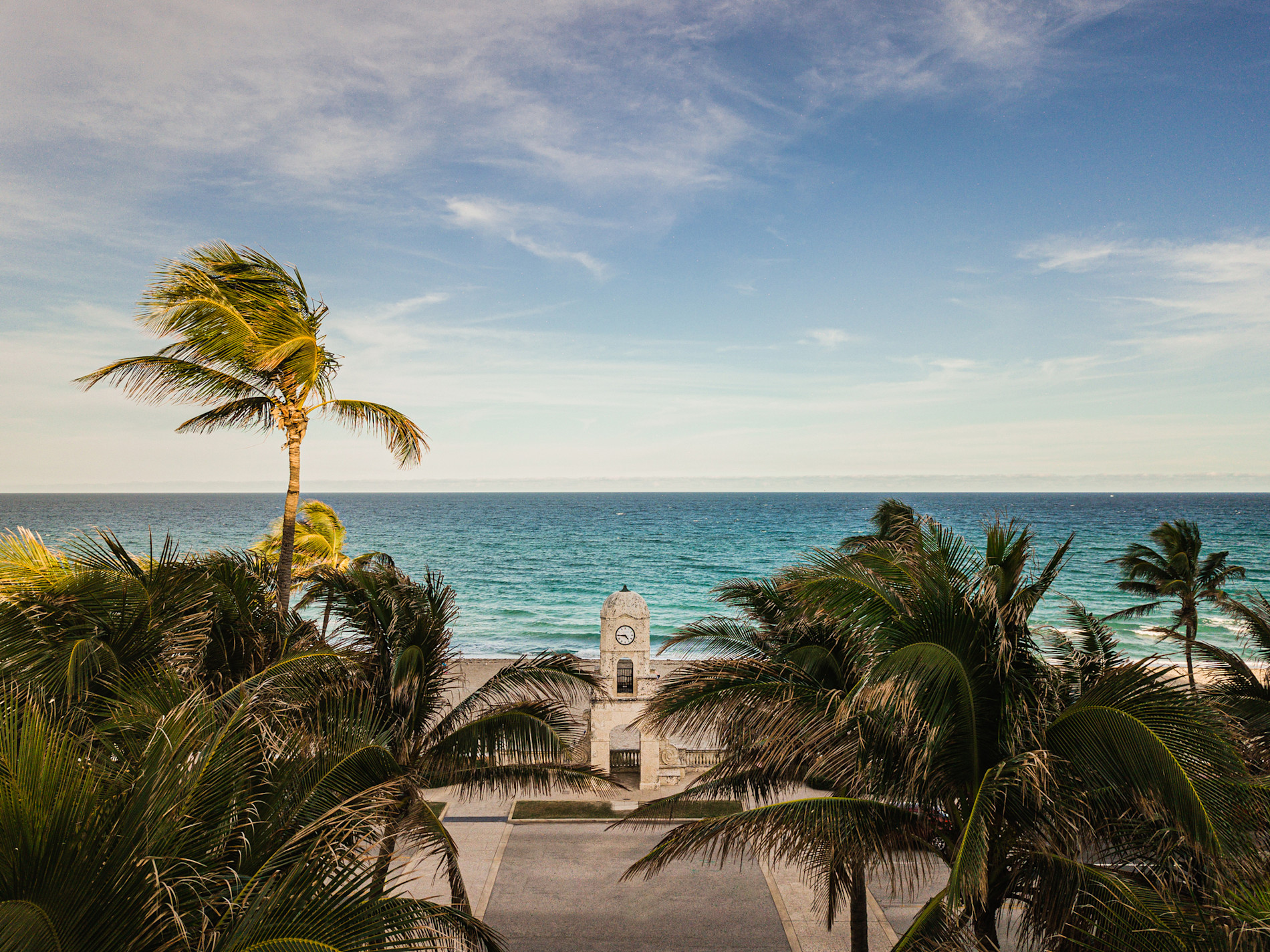 VNT - Palm Beach clock