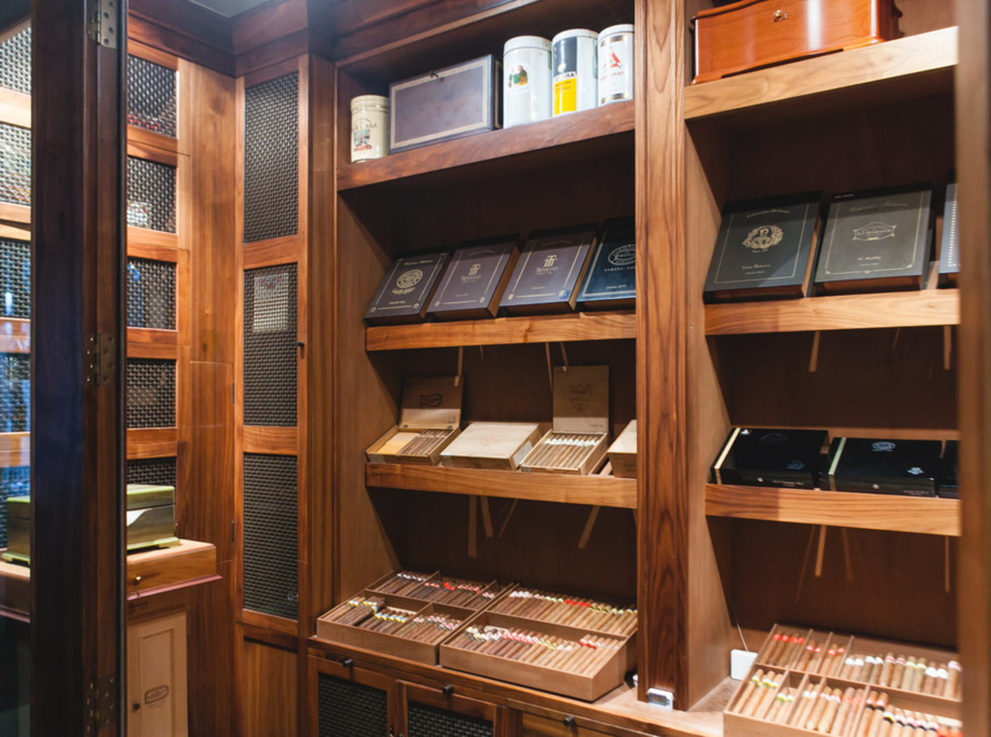 LAN - Garden Room Humidor