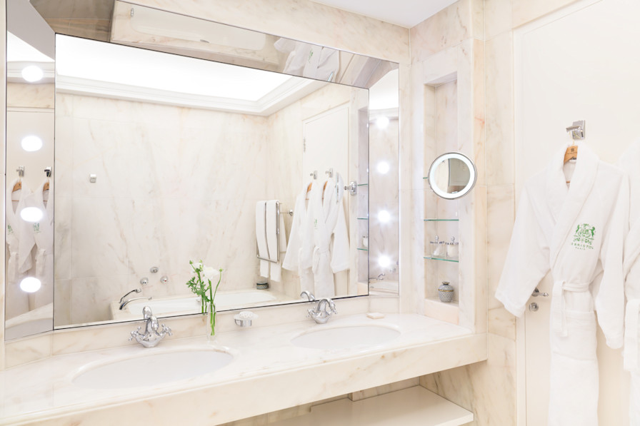 Room 06JSX - Image 3