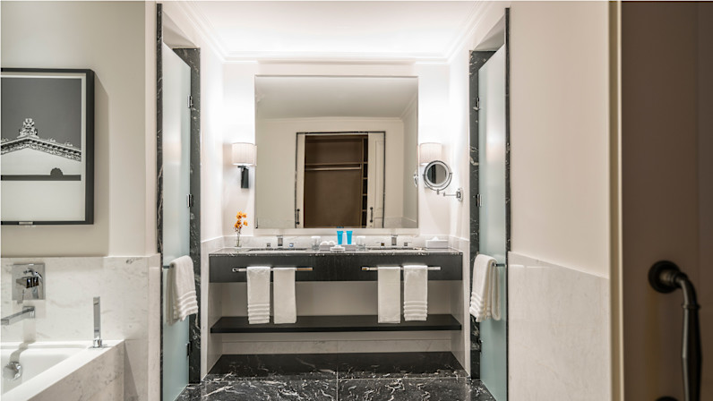 SAO - Bathroom