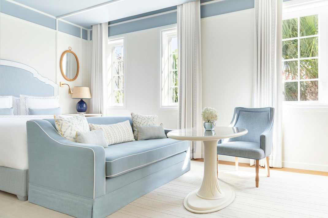 VNT - Room DLX - Image 1