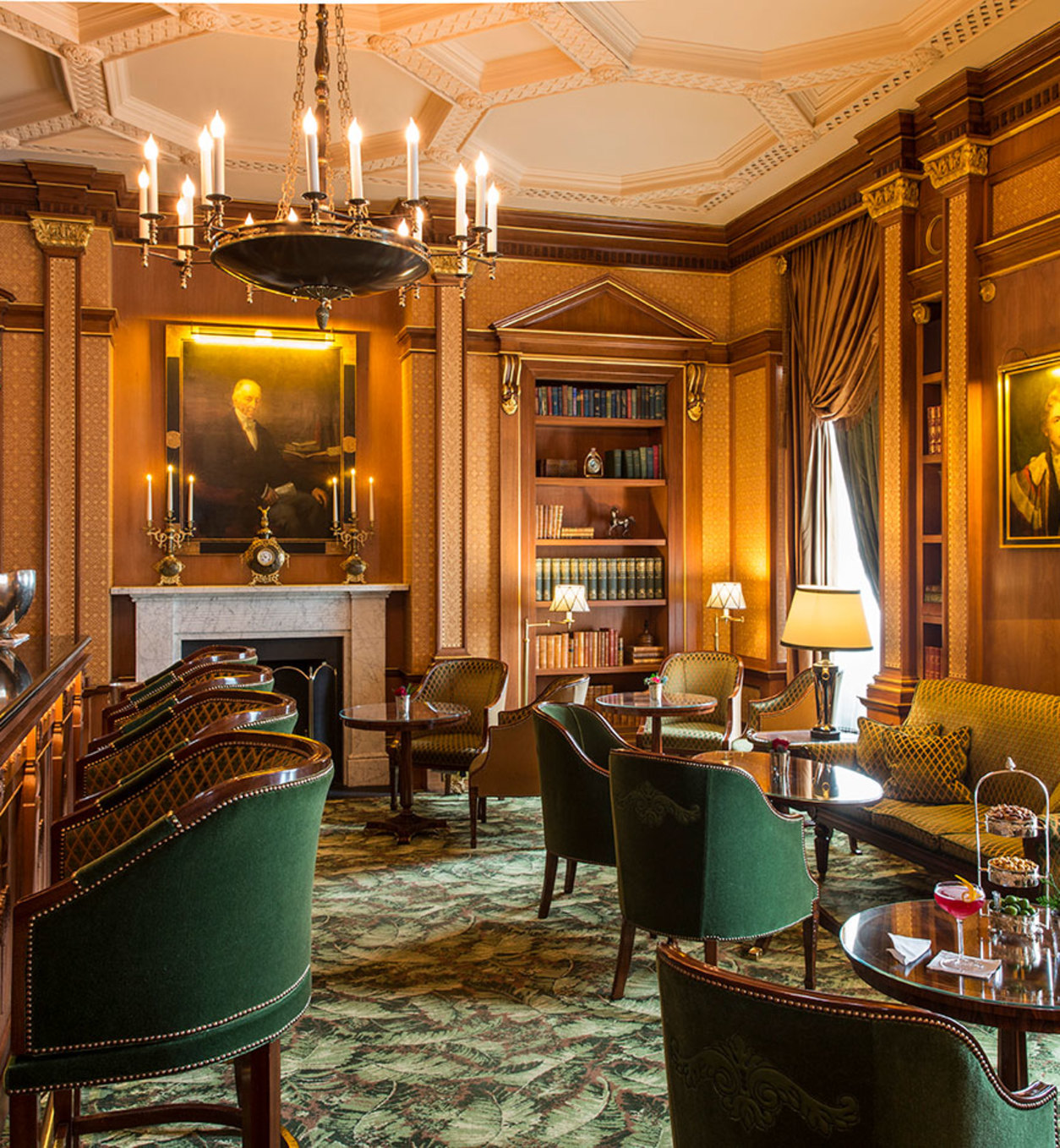 LAN - The Library Bar at The Lanesborough