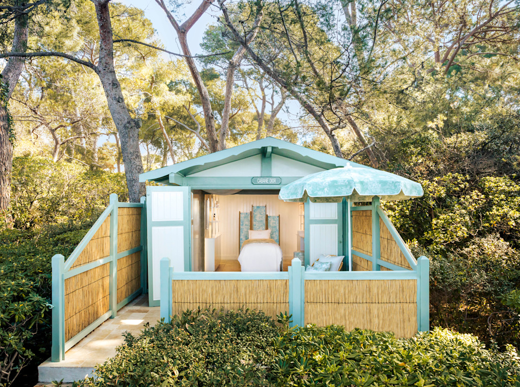 HDC - Dior spa cabana