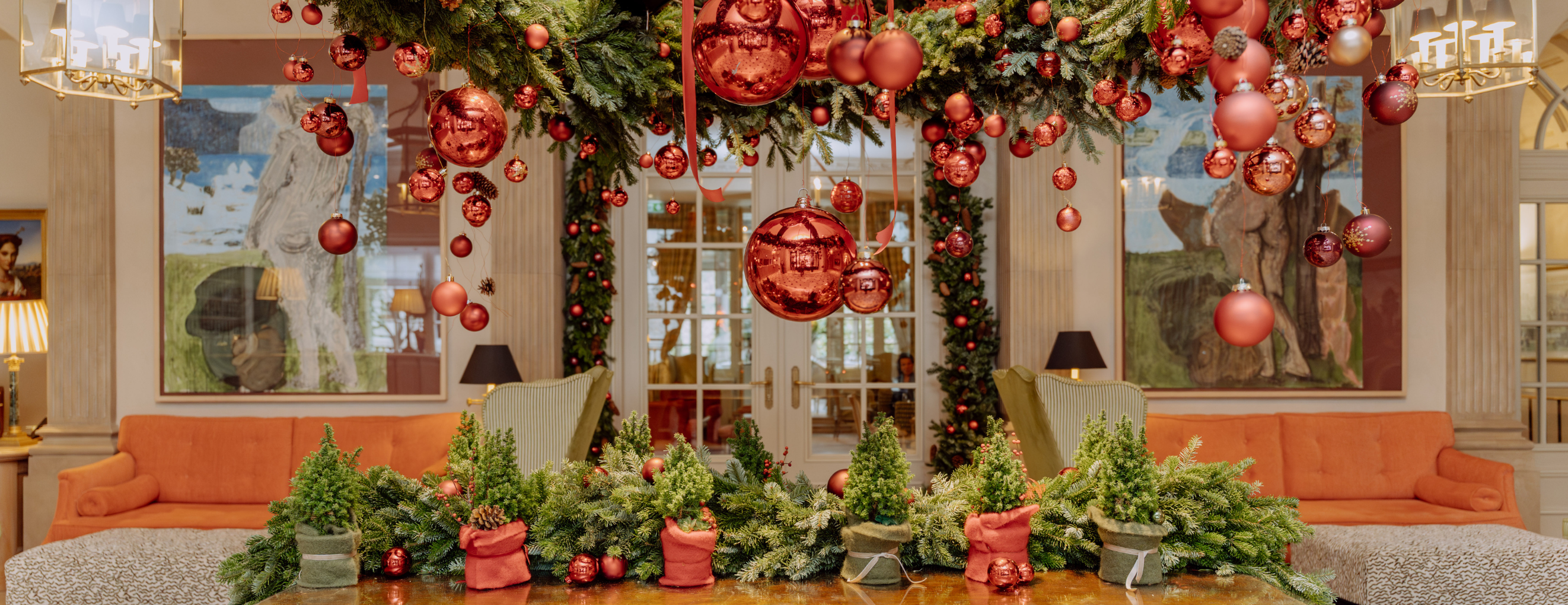 BPH - Christmas - Lobby