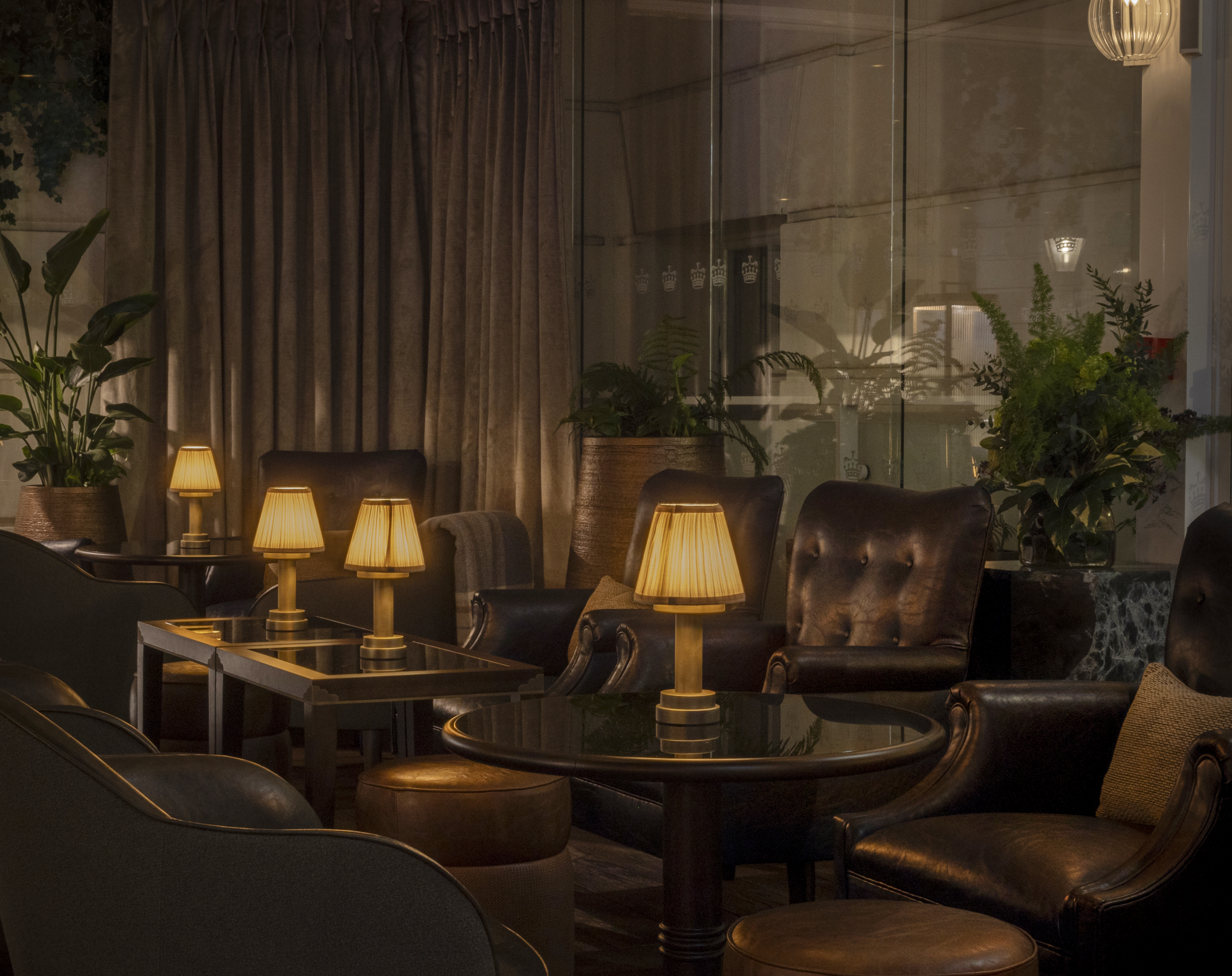 The Garden Room Terrace at The Lanesborough at Night