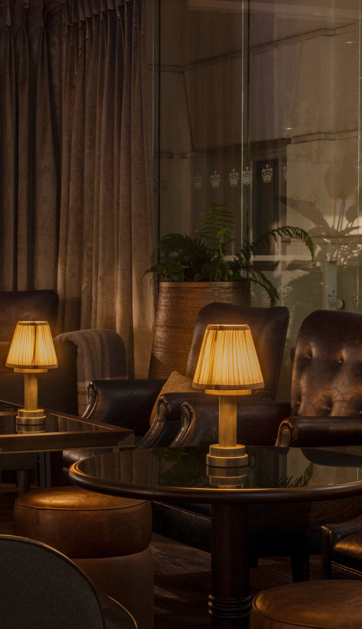 The Garden Room Terrace at The Lanesborough at Night