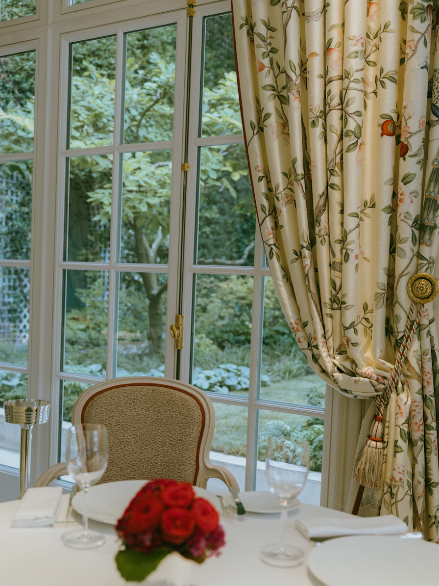 Le Bristol Paris - Epicure - De Gournay curtains