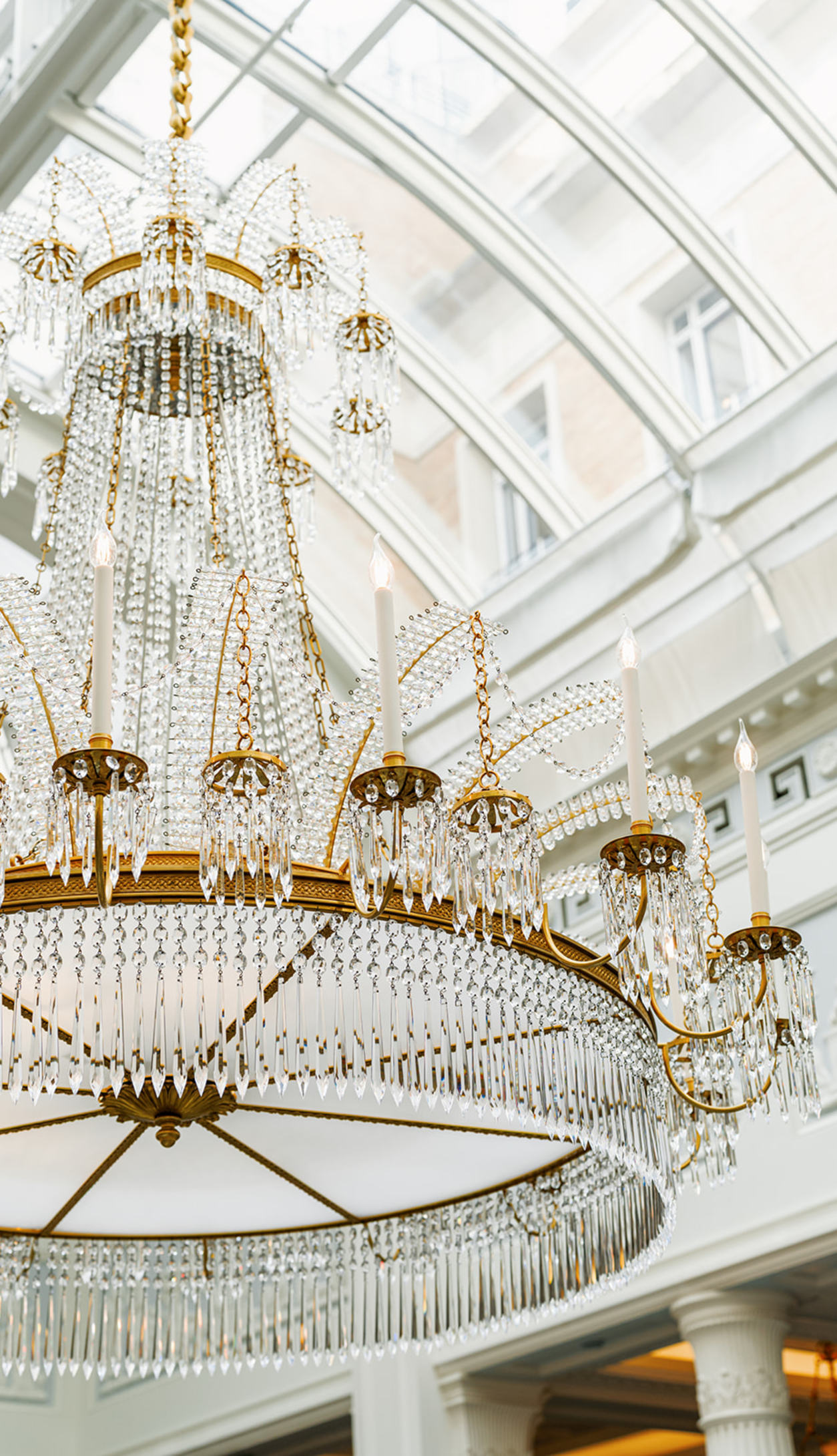 The Lanesborough Grill Chandelier