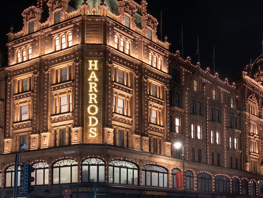 LAN - Harrods Festive Shop & Stay