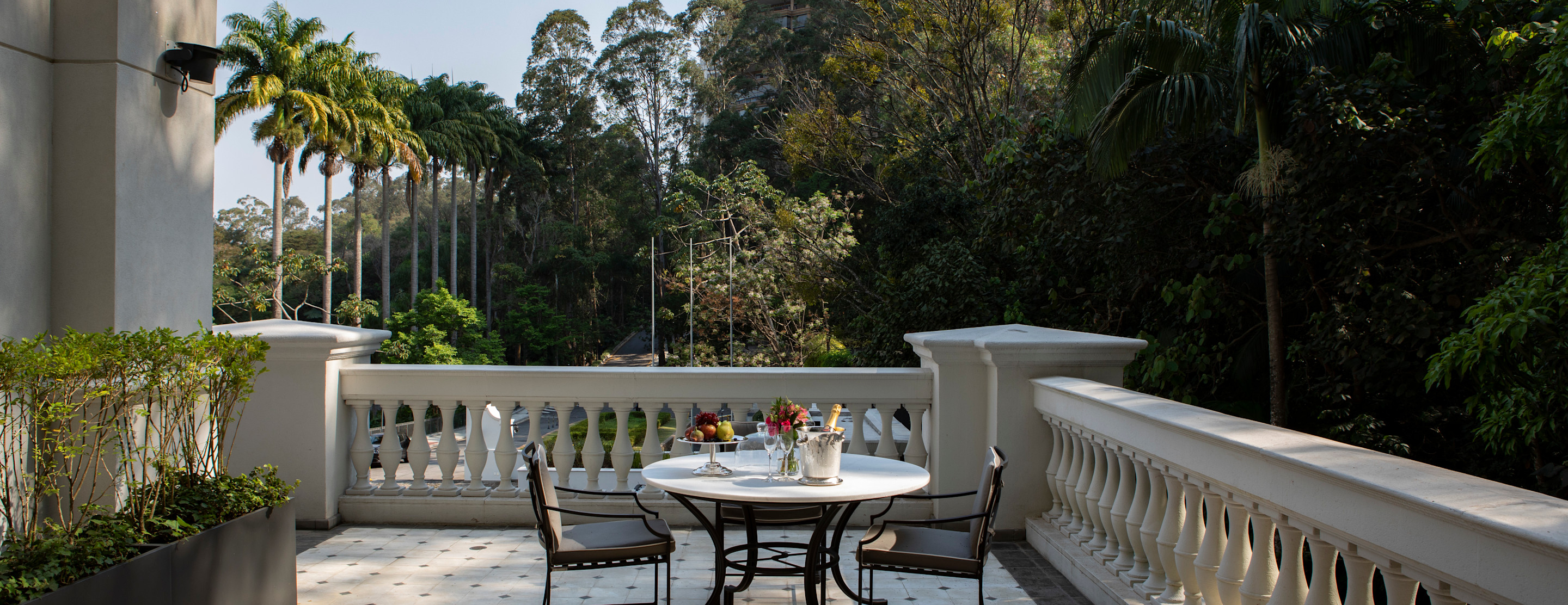 SAO - Hotel exterior - Terrace
