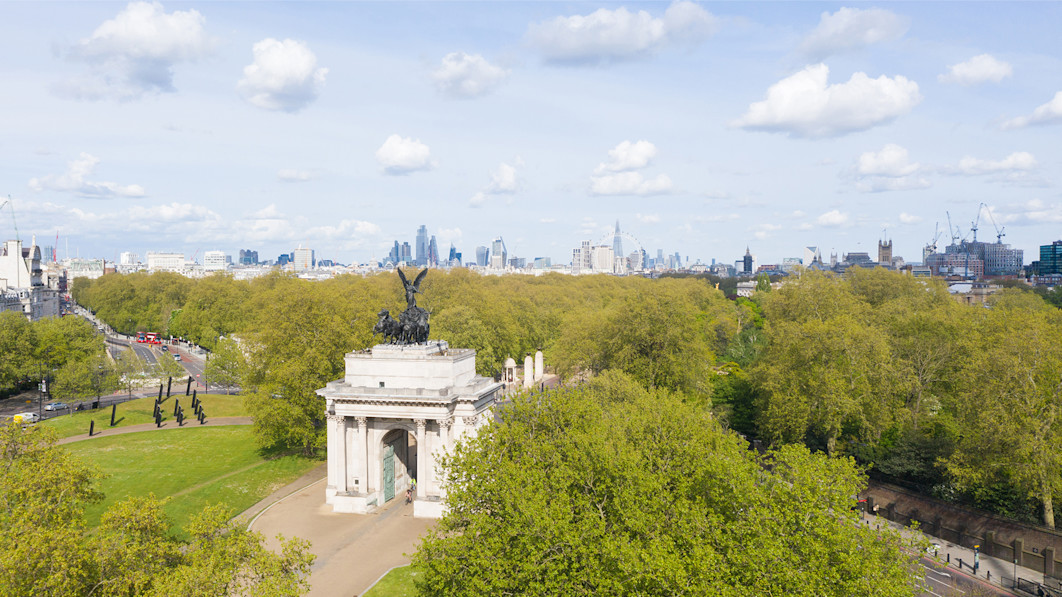 LAN - London skyline from The Lanesborough