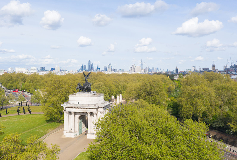 LAN - London skyline from The Lanesborough