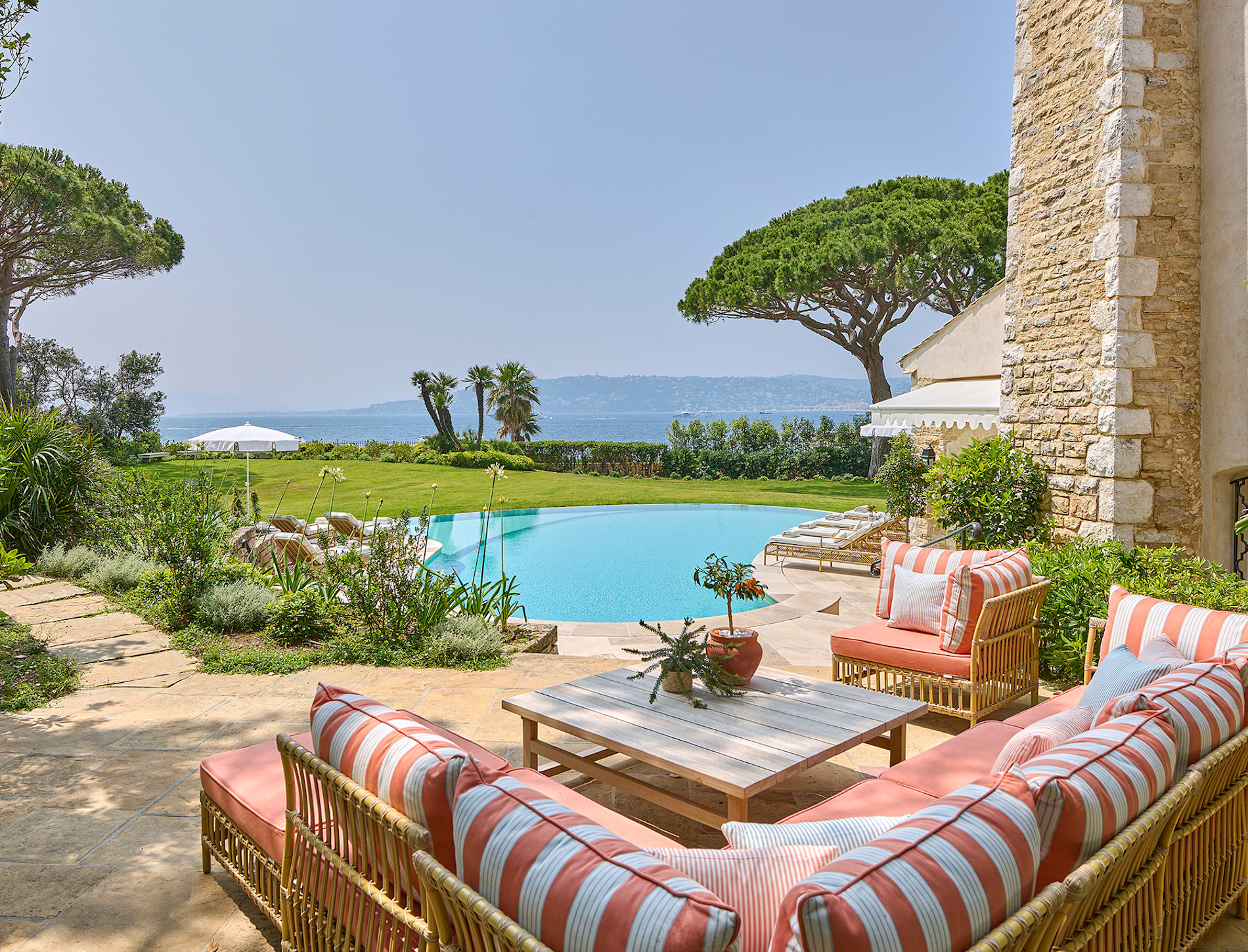 HDC - Villa La Guettière pool