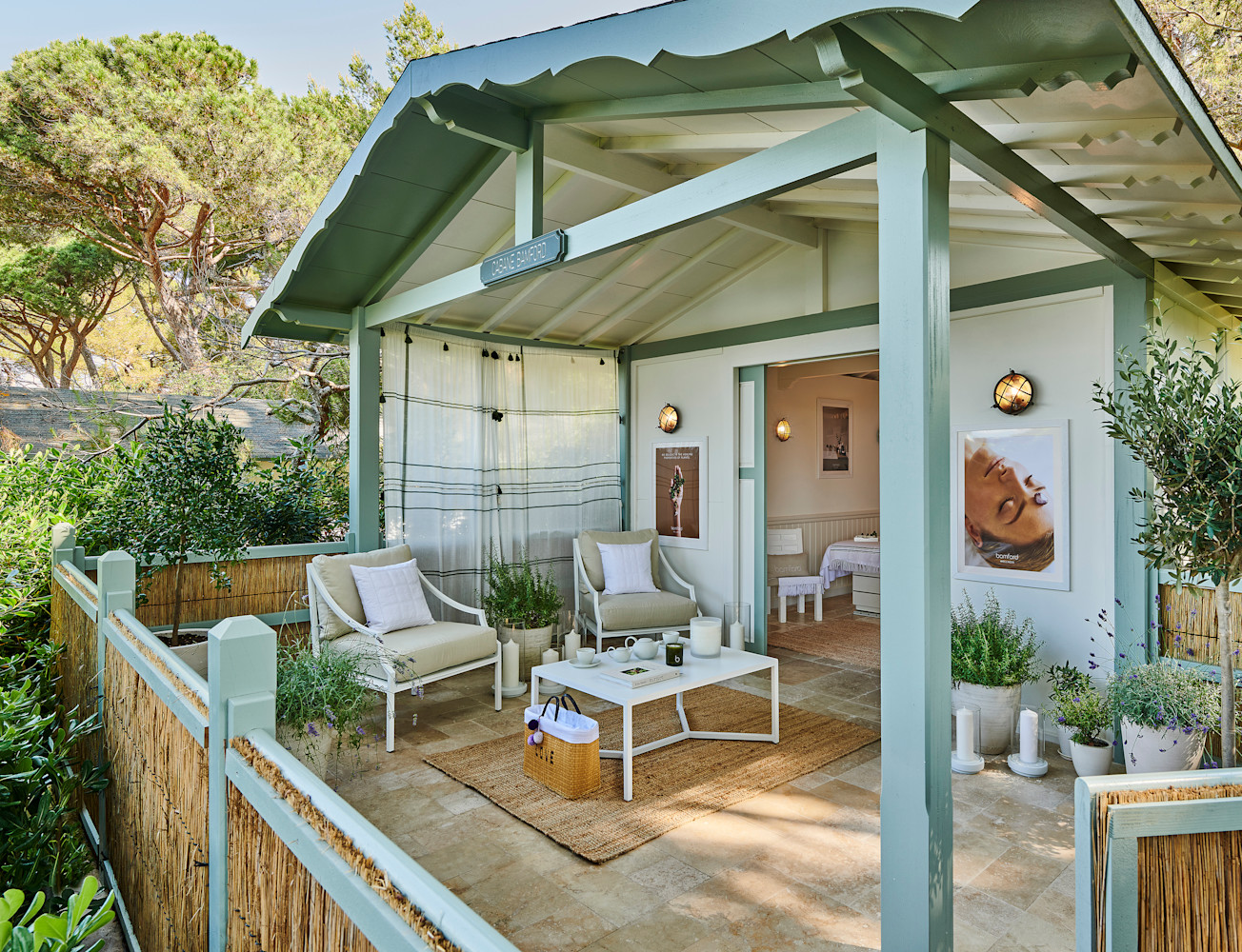 HDC - Bamford Cabana