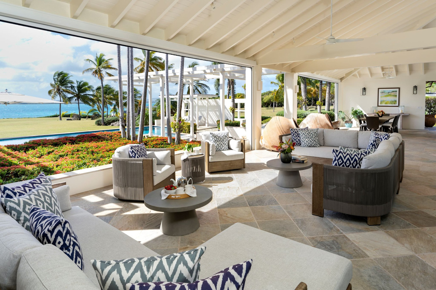 Room XTUC - Image 13