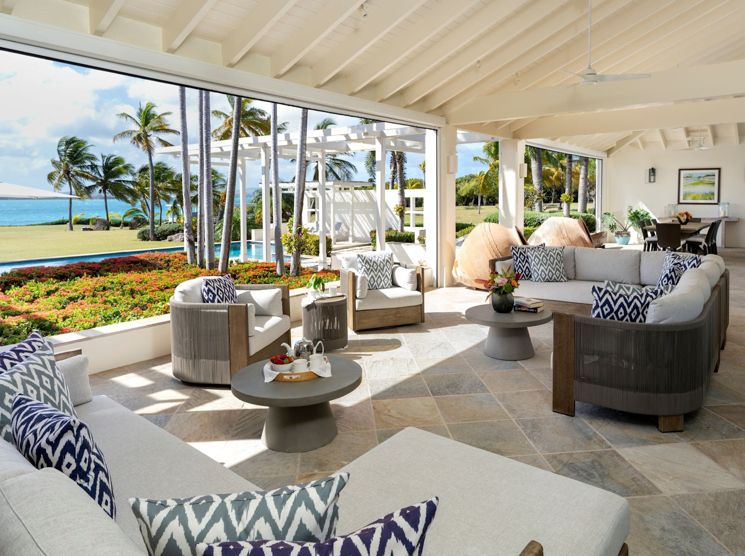 Room XTUC - Image 13