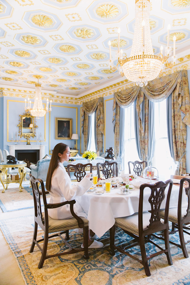 LAN - Breakfast in the Royal Suite