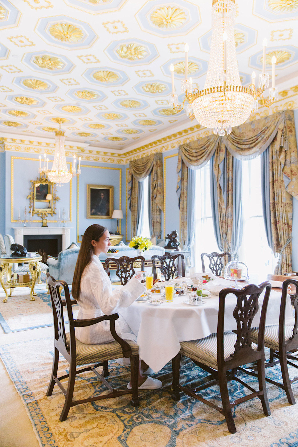 LAN - Breakfast in the Royal Suite