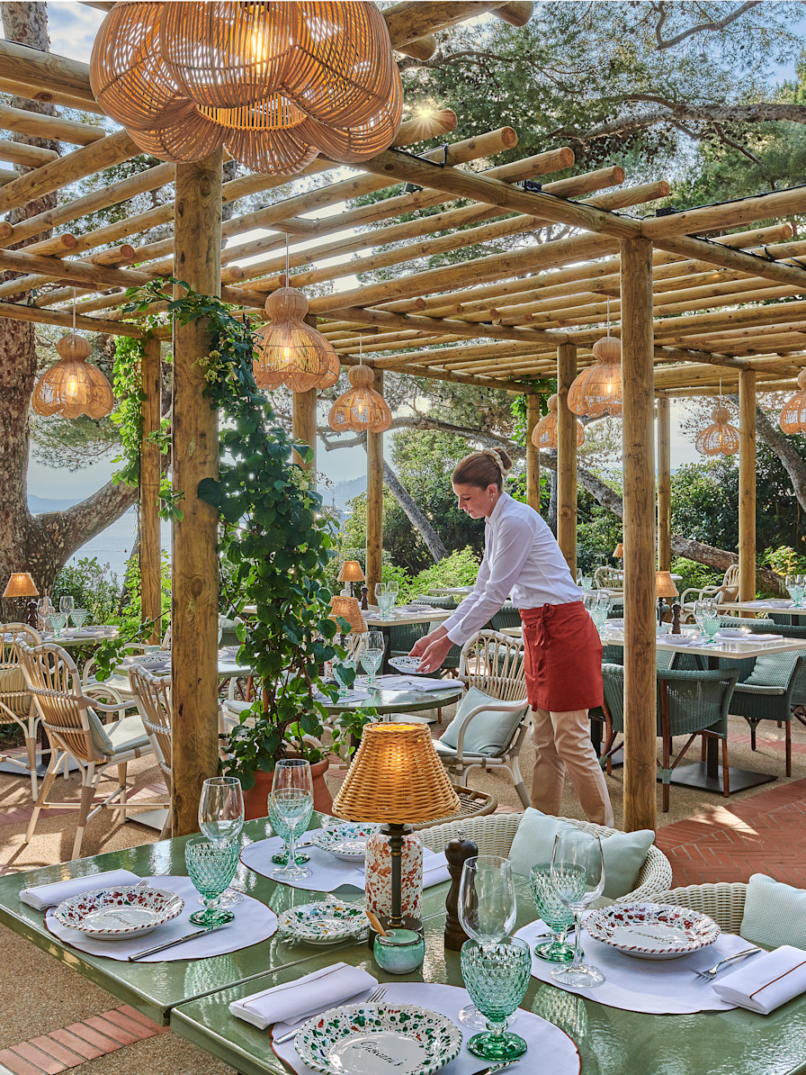 HDC - Giovanni's at sunset