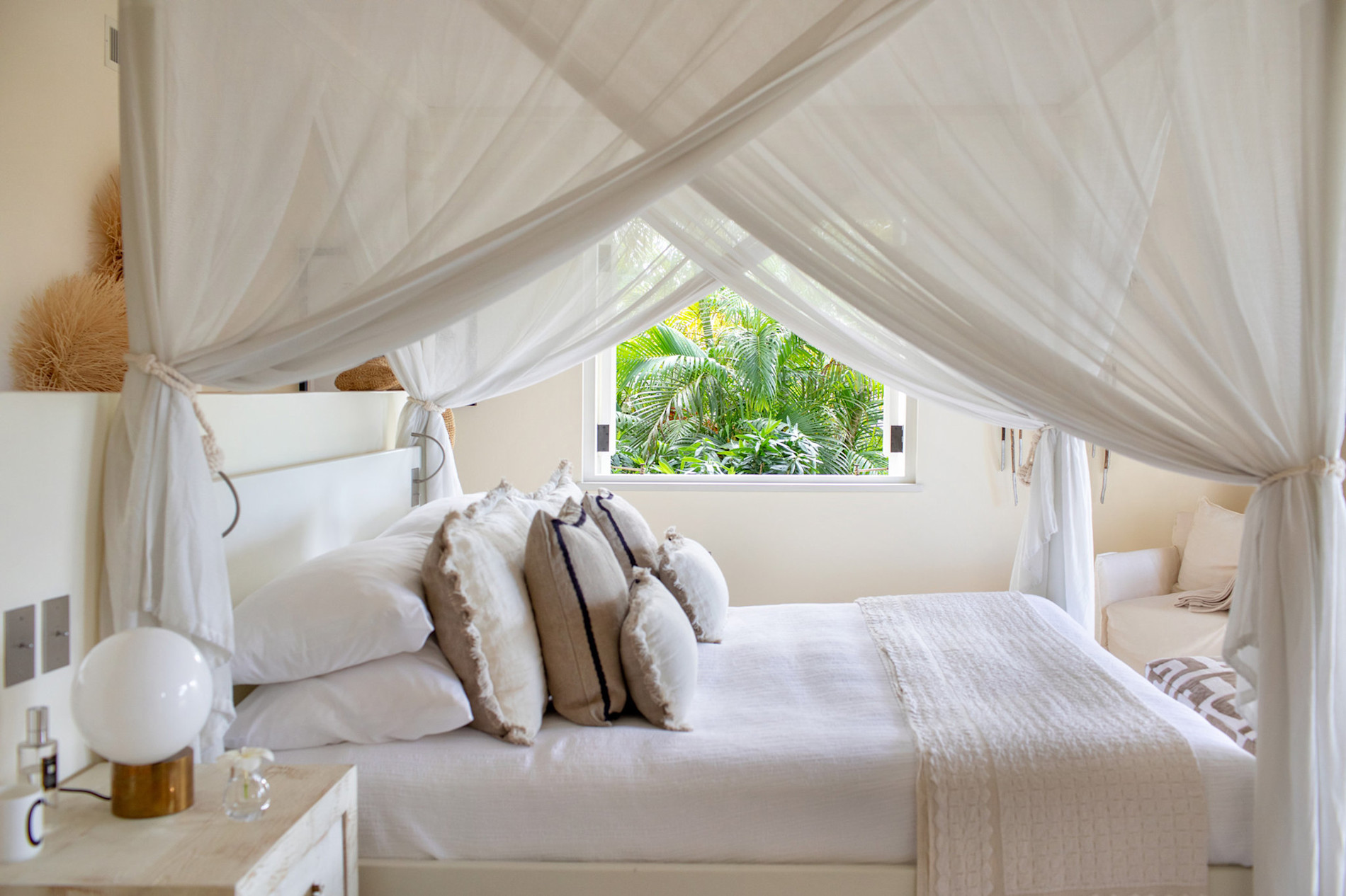 Room XCAL - Image 12