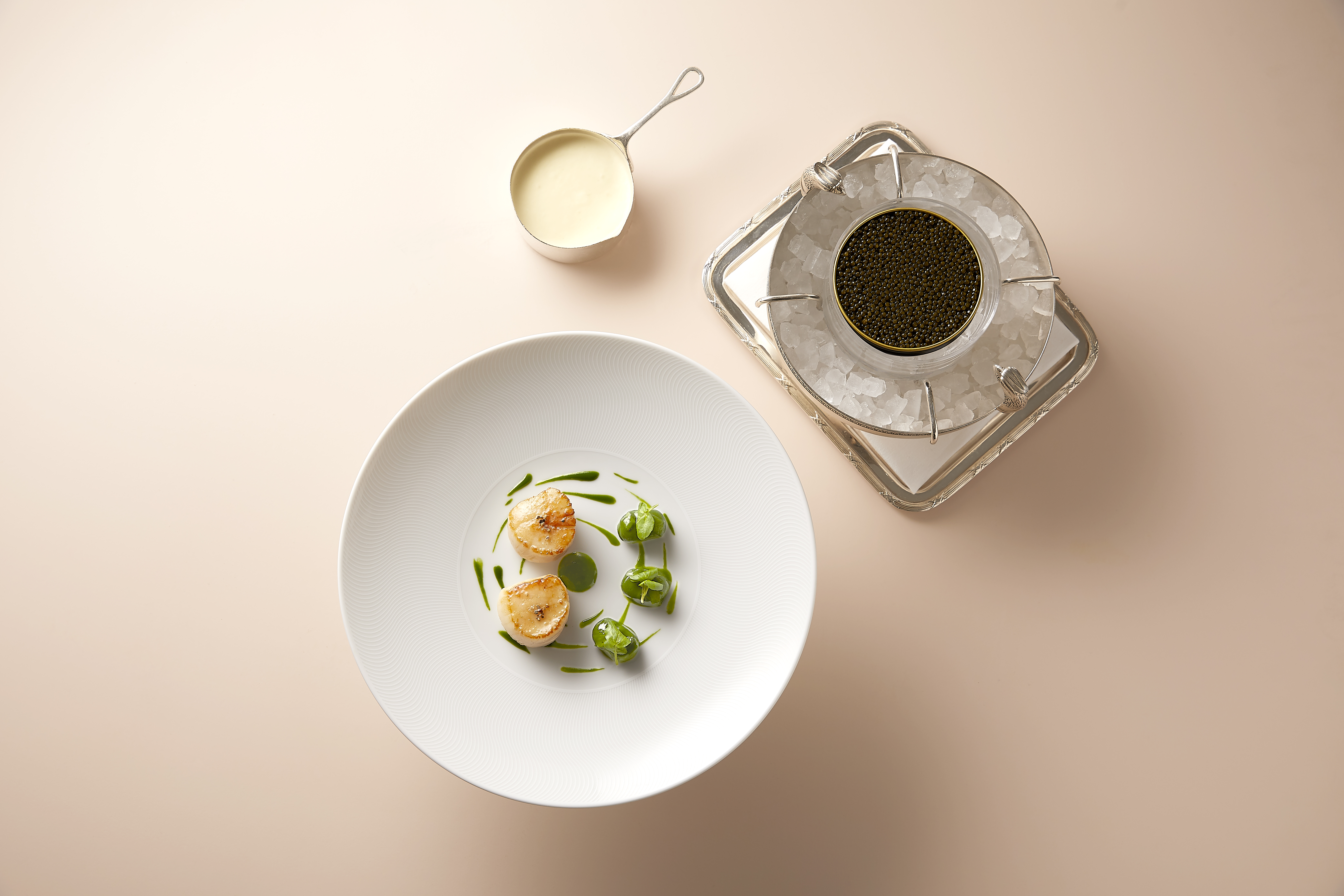 Le Bristol Paris - Epicure - Noix de Coquilles Saint-Jacques De Normandie © Thomas Dhellemmes