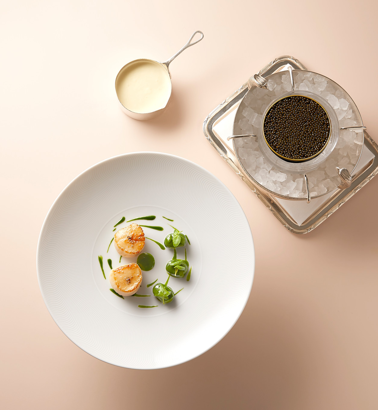 Le Bristol Paris - Epicure - Noix de Coquilles Saint-Jacques De Normandie © Thomas Dhellemmes