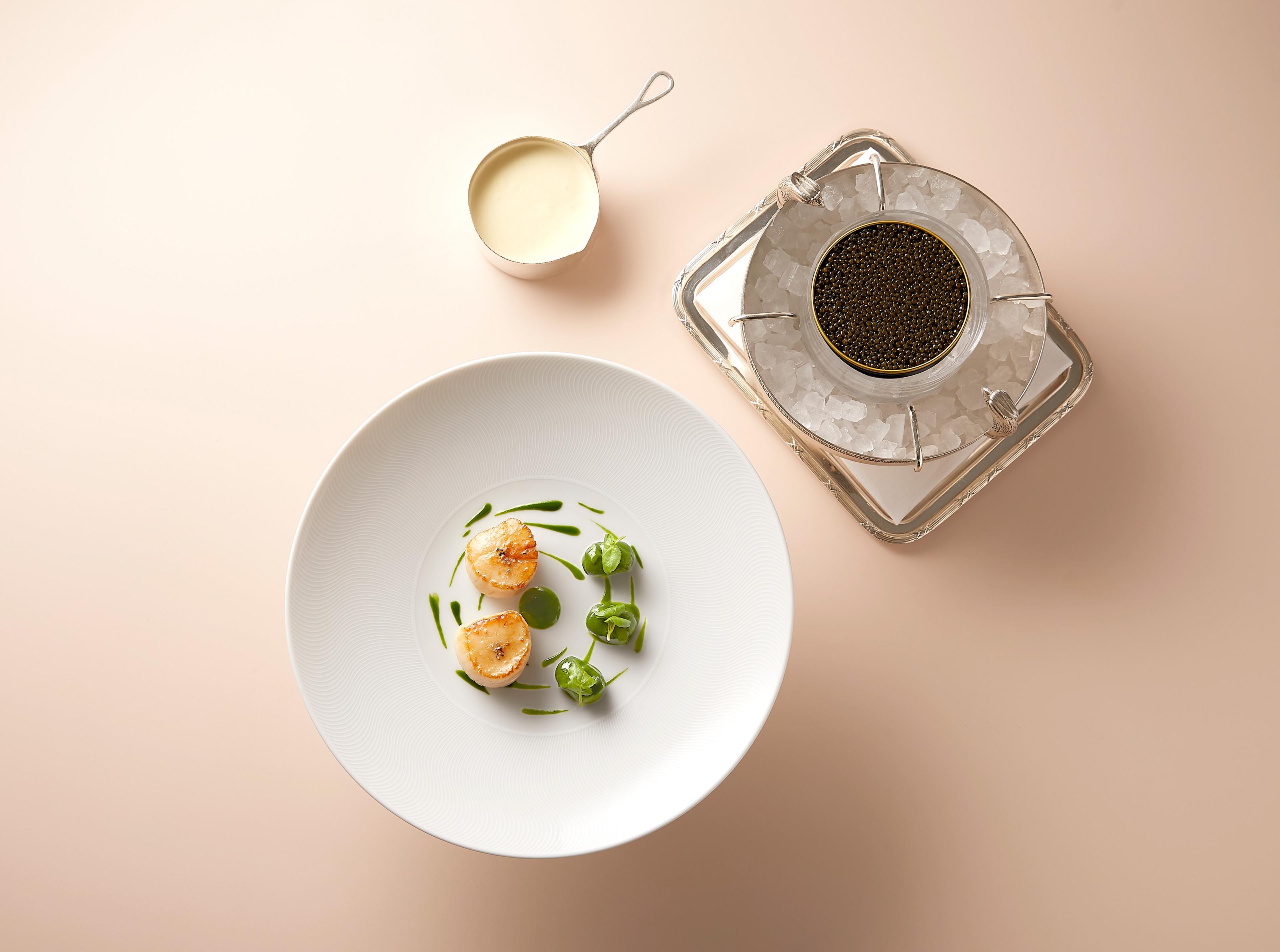 Le Bristol Paris - Epicure - Noix de Coquilles Saint-Jacques De Normandie © Thomas Dhellemmes