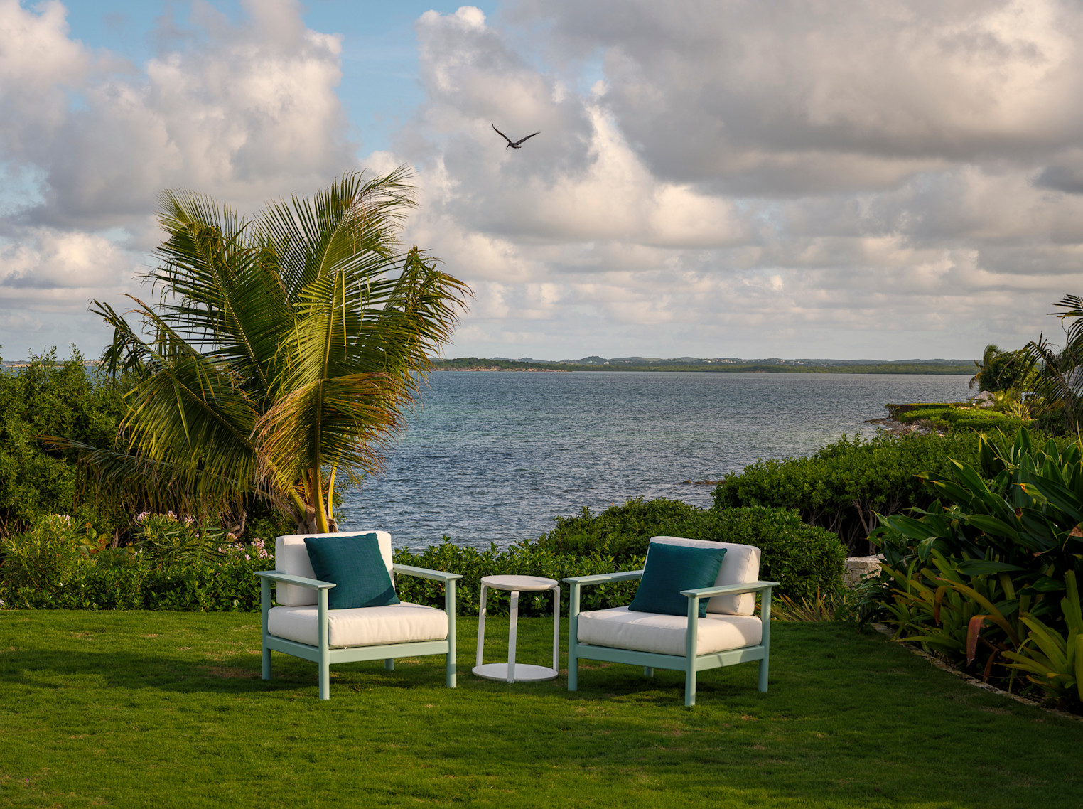 StudioIDC Evangaline-2521--E388