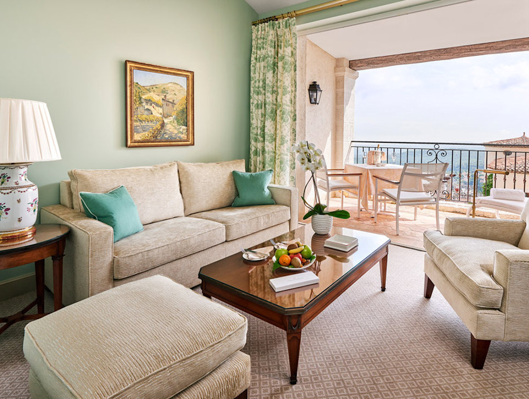 CSM - Deluxe Junior Suite Living-room